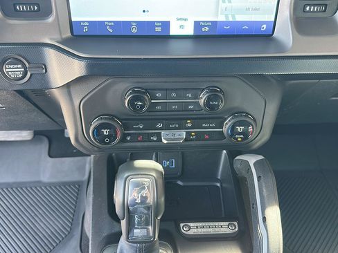 Certified 2023 Ford Bronco Outer Banks w/ Sasquatch Package AWD/4WD image 19