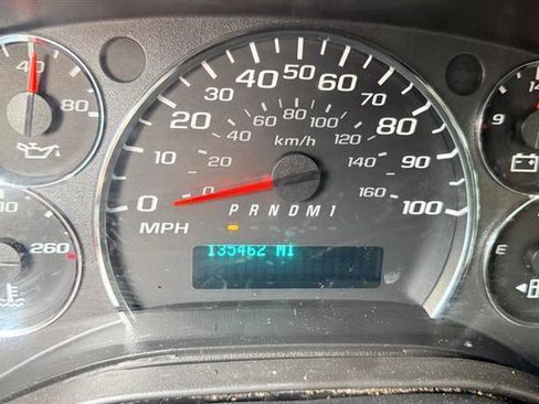 Used 2012 Chevrolet Express 2500 image 12