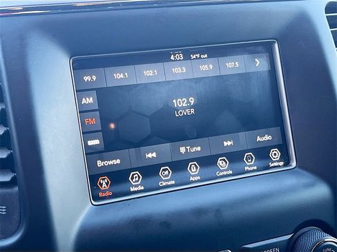 Used 2021 Jeep Grand Cherokee Laredo image 14