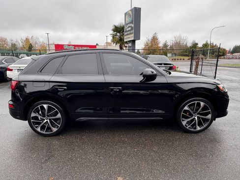 Used 2021 Audi SQ5 Premium Plus w/ Premium Plus Package image 32
