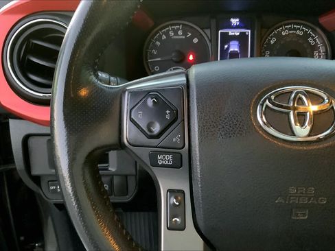 Used 2019 Toyota Tacoma TRD Sport RWD image 23