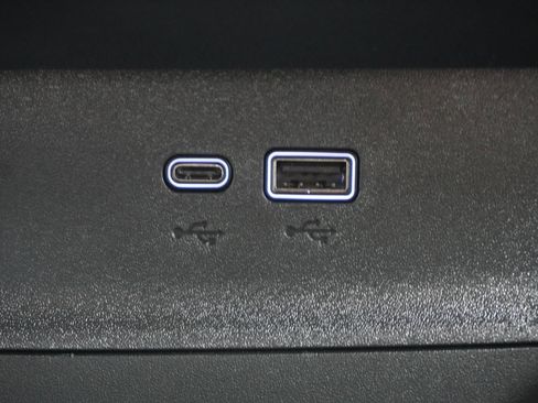 New 2026 Chevrolet Equinox ACTIV w/ Convenience Package III image 40