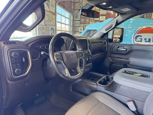 Used 2020 Chevrolet Silverado 1500 RST AWD/4WD image 5
