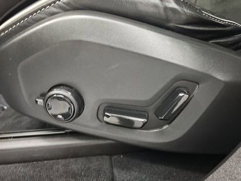 Used 2019 Volvo XC90 T5 R-Design w/ Advanced Package image 17