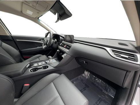 Used 2026 Genesis G70 2.5T RWD image 31