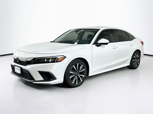 Used 2022 Honda Civic EX image 3