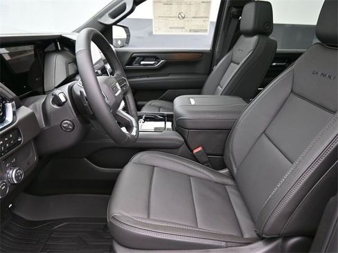 New 2026 GMC Yukon XL Denali image 11