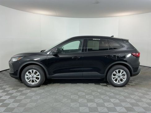 Used 2025 Ford Escape Active w/ Tech Pack #1 image 8