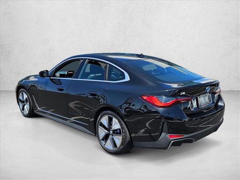 Used 2025 BMW i4 eDrive40 RWD image 9