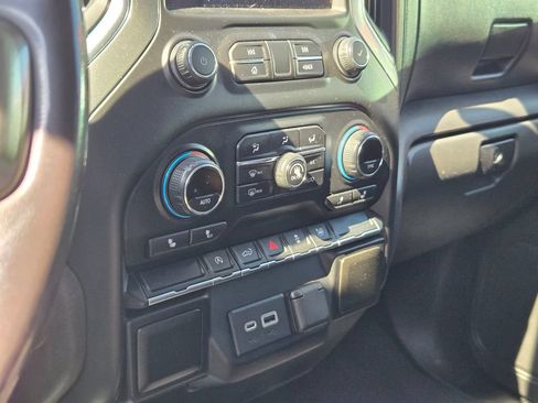Used 2021 Chevrolet Silverado 1500 LT RWD image 9