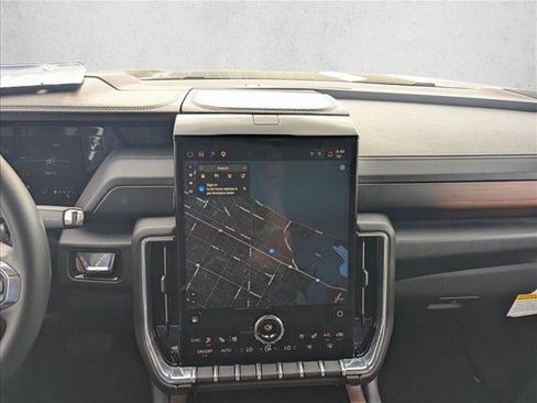 Certified 2025 GMC Yukon Denali AWD/4WD image 11