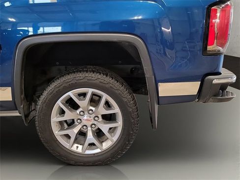 Used 2018 GMC Sierra 1500 SLT w/ SLT Premium Package image 38