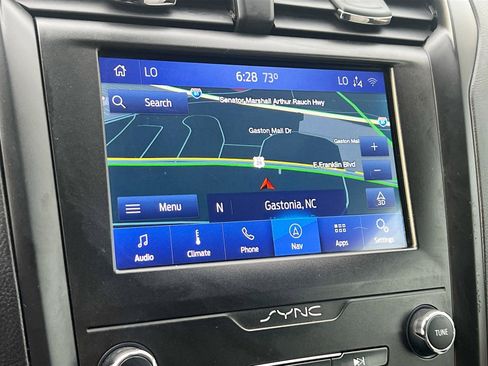 Used 2020 Ford Fusion SE w/ Equipment Group 151A image 13