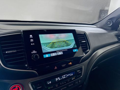 Used 2022 Honda Pilot Sport image 22