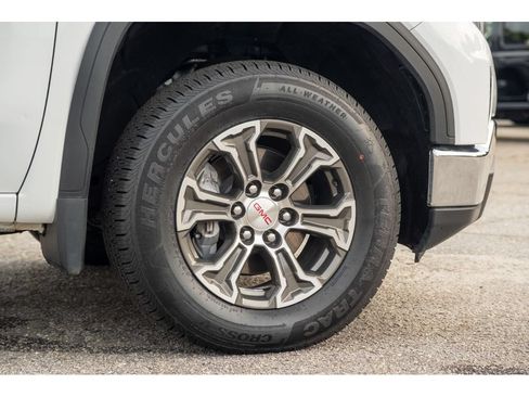 Used 2025 GMC Sierra 1500 SLT AWD/4WD image 10
