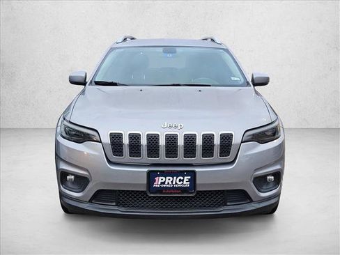 Used 2020 Jeep Cherokee Latitude Plus image 2