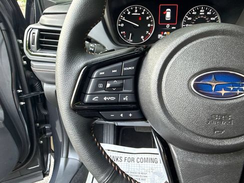 Used 2025 Subaru Forester Touring AWD/4WD image 28