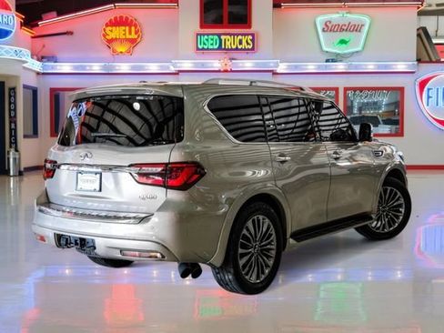Used 2019 INFINITI QX80 Luxe w/ Proactive Package image 3
