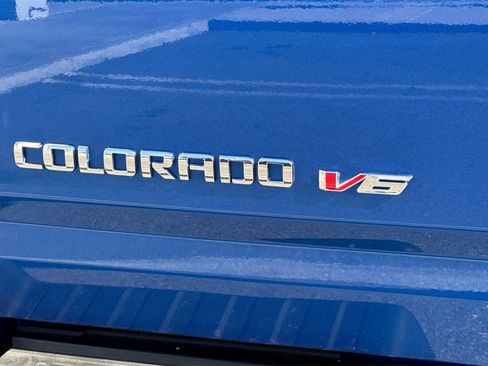 Used 2018 Chevrolet Colorado LT image 30