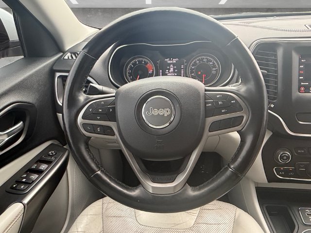 Used 2021 Jeep Cherokee Latitude Lux FWD image 21