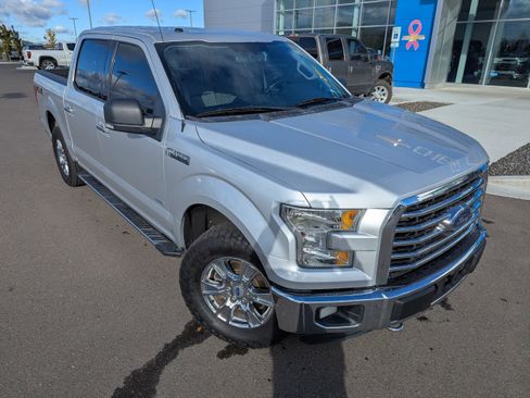 Used 2016 Ford F150 XLT w/ Equipment Group 302A Luxury AWD/4WD image 4