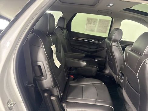 Used 2021 Buick Enclave Avenir image 23