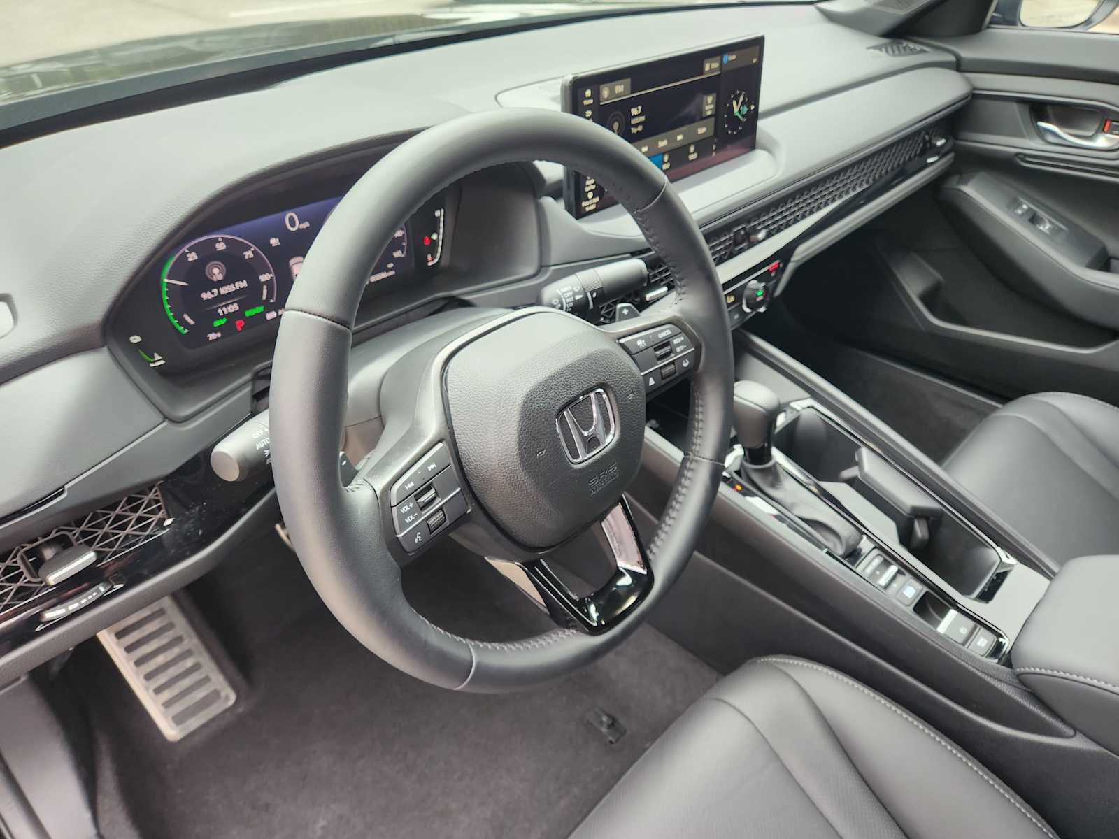 Used 2026 Honda Accord Sport image 2