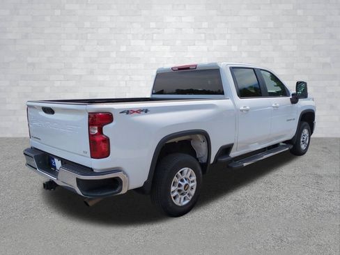 Used 2025 Chevrolet Silverado 2500 LT w/ Convenience Package AWD/4WD image 5