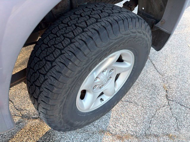 Used 2002 Toyota Tundra Limited AWD/4WD image 9