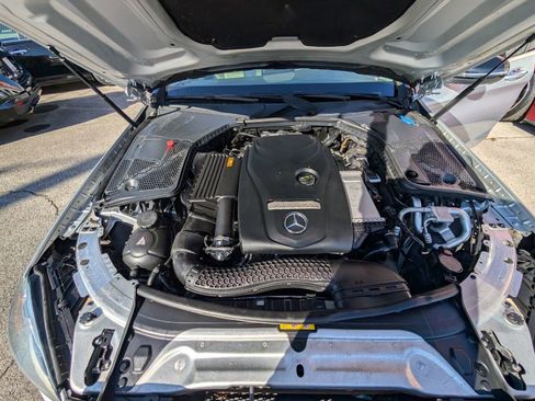 Used 2018 Mercedes-Benz C 300 Sedan w/ Premium Package image 10