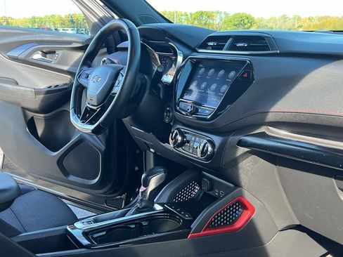 Used 2023 Chevrolet TrailBlazer RS w/ Convenience Package image 27