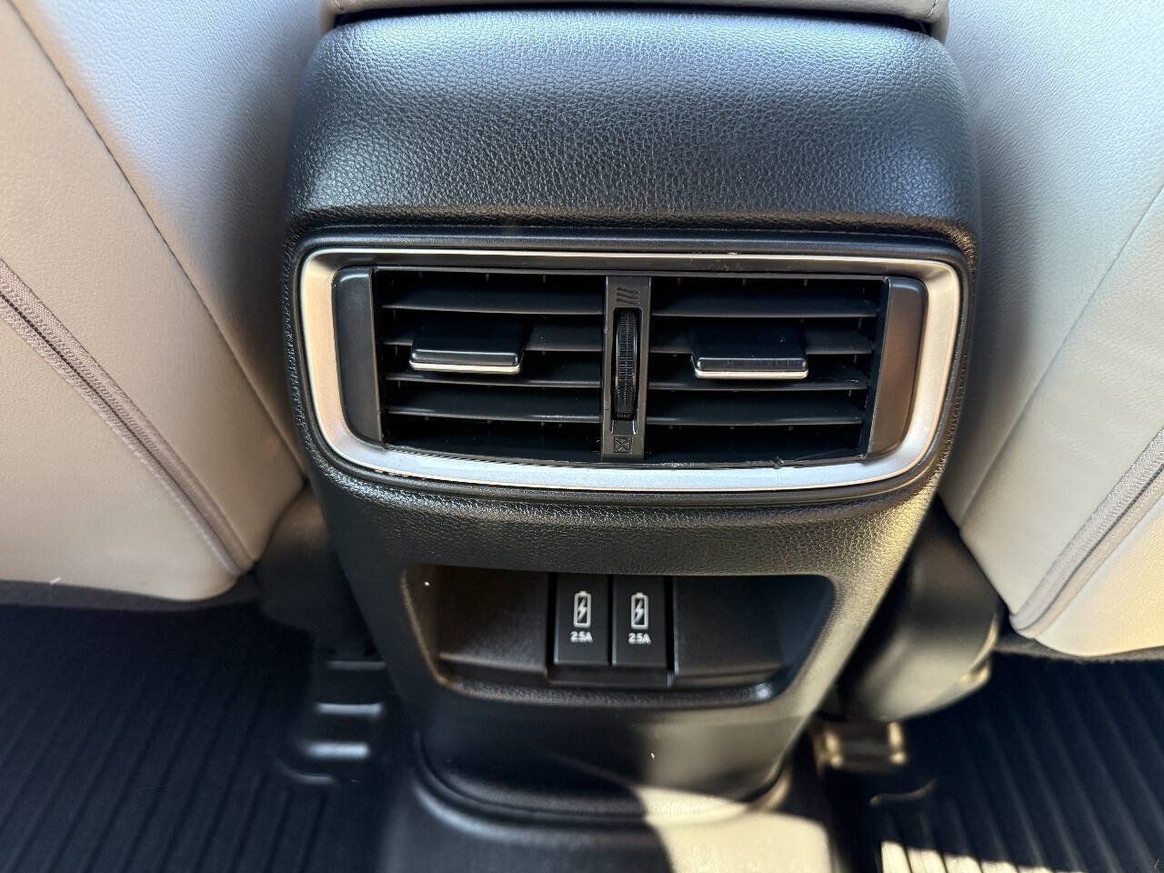Used 2017 Honda CR-V Touring image 25
