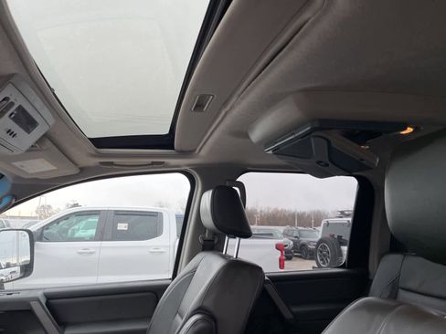 Used 2006 Nissan Titan LE w/ (S01) Side-Airbag Pkg w/ VDC image 26