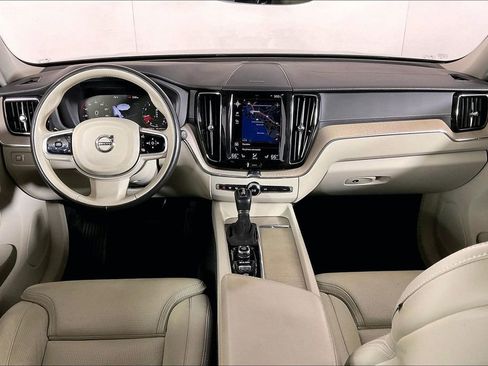 Used 2021 Volvo XC60 T5 Inscription w/ Climate Package image 15