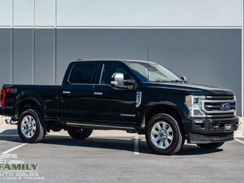 Used 2021 Ford F250 Platinum w/ FX4 Off-Road Package image 12