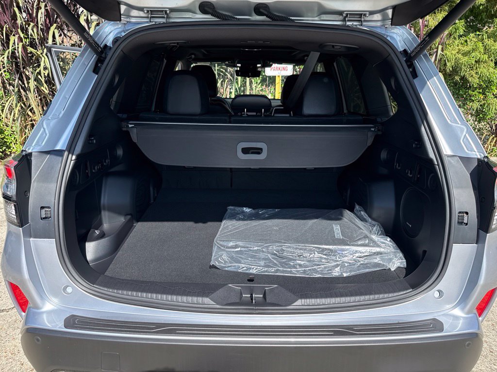 Certified 2025 Subaru Forester Touring AWD/4WD image 28