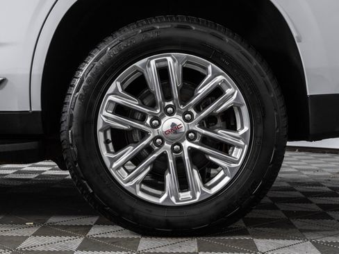 Used 2023 GMC Yukon SLT w/ SLT Luxury Package AWD/4WD image 47