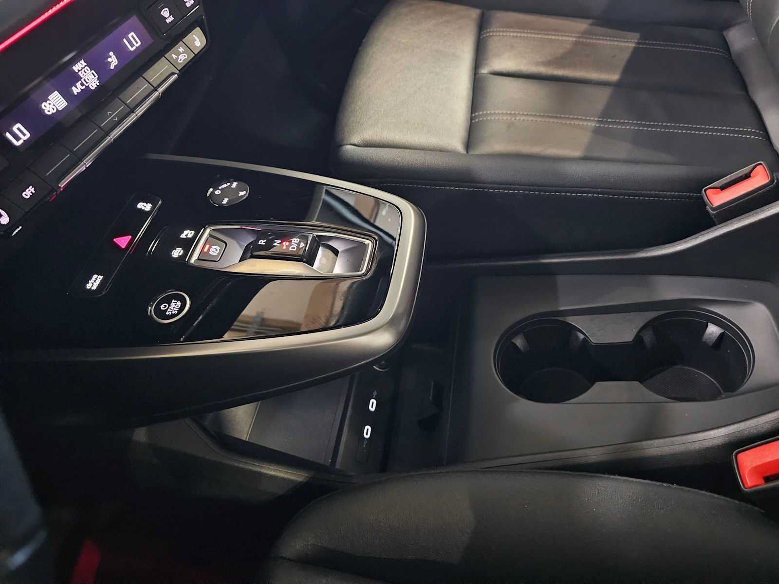 Used 2023 Audi Q4 e-tron Premium Plus w/ Premium Plus AWD/4WD image 29