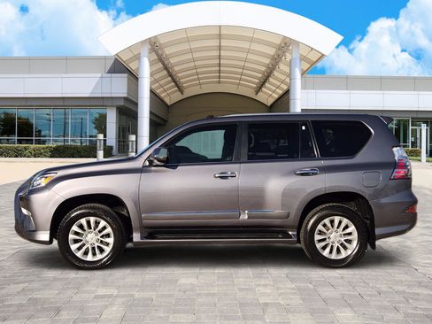 Used 2019 Lexus GX 460 Premium image 3