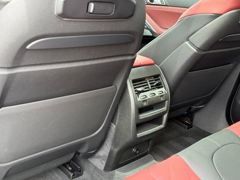 Used 2025 BMW X6 M60i w/ Dynamic Handling Package AWD/4WD image 29