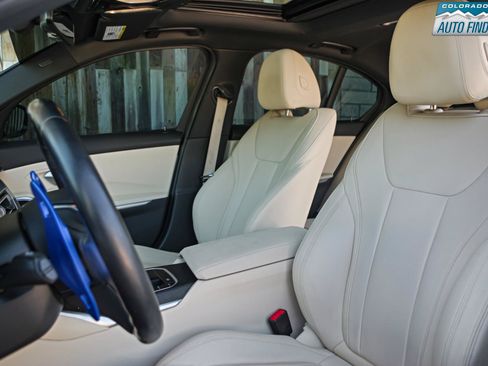Used 2021 BMW 330i Sedan RWD image 13