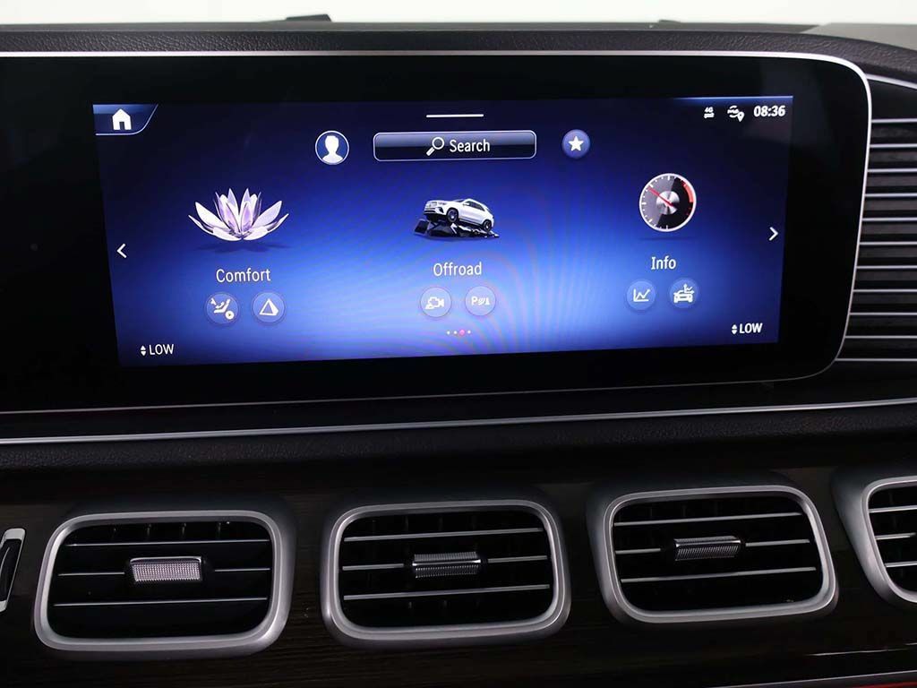 Used 2024 Mercedes-Benz GLE 450 4MATIC w/ AMG Line Exterior image 53