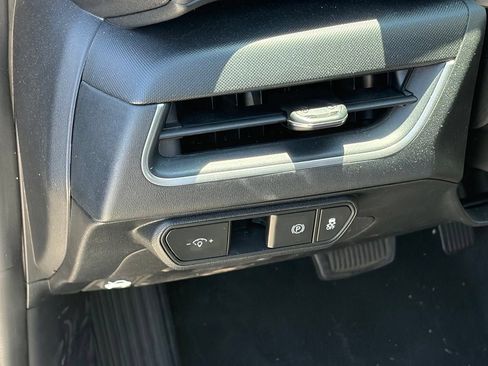 Used 2025 Kia K4 FWD image 7