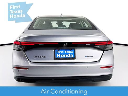 Used 2025 Honda Accord EX-L image 7