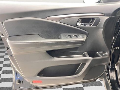 Used 2019 Honda Ridgeline Sport image 13