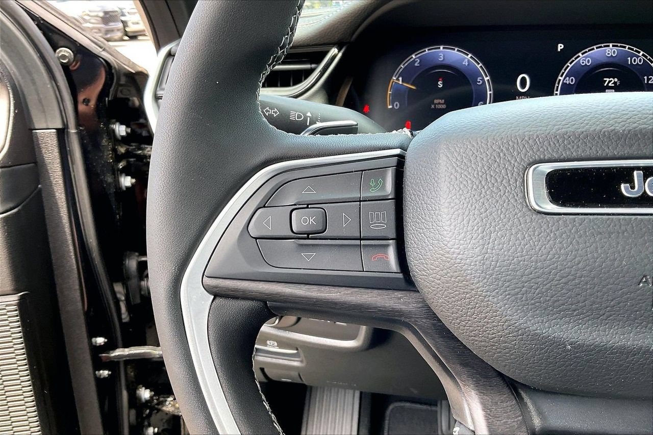 New 2026 Jeep Grand Cherokee Altitude AWD/4WD image 23