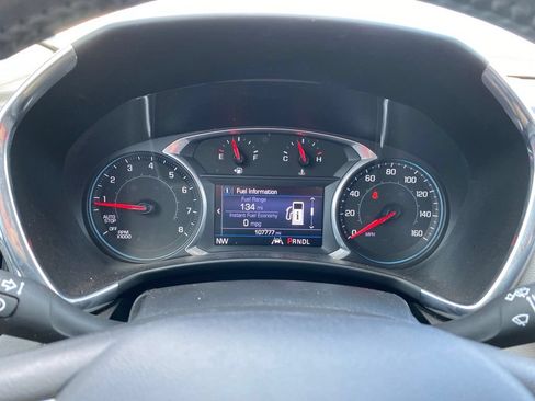 Used 2020 Chevrolet Equinox LT w/ Driver Convenience Package FWD image 30