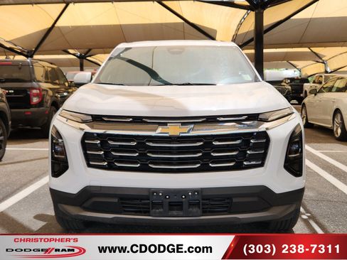 Used 2026 Chevrolet Equinox LT AWD/4WD image 2