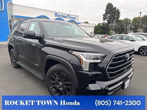 Used 2025 Toyota Sequoia Limited AWD/4WD image 3