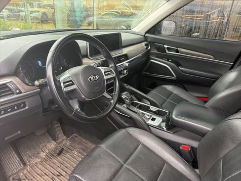Used 2020 Kia Telluride EX w/ EX Premium Package image 9